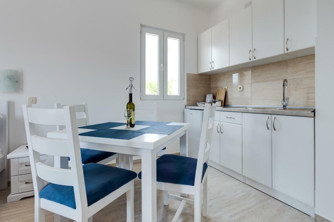 טיווט Villa San Apartments מראה חיצוני תמונה