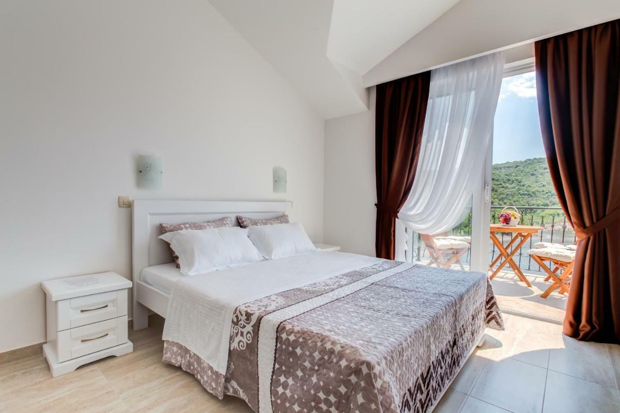 טיווט Villa San Apartments מראה חיצוני תמונה